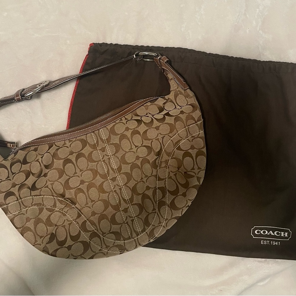 Coach Signature Brown Shoulder bag